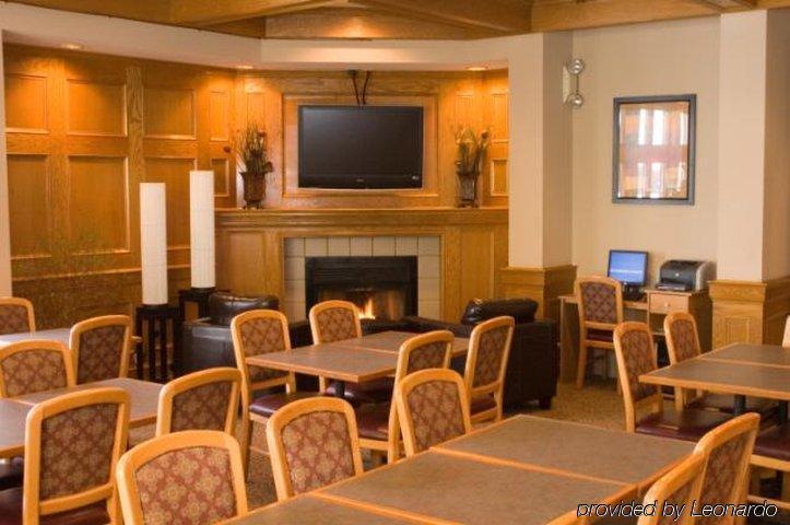 Sterling Hotel And Suites Clive Εστιατόριο φωτογραφία